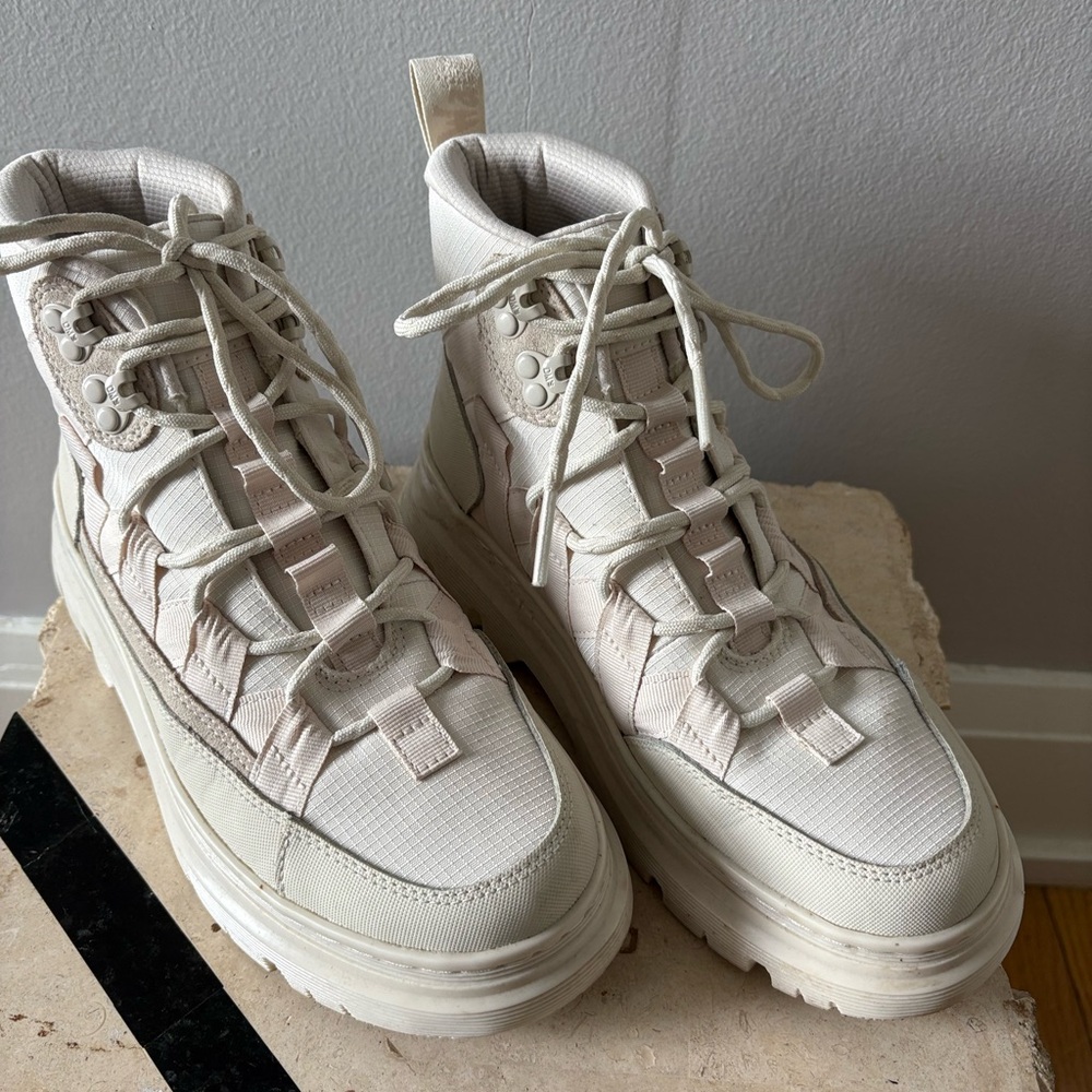 Dr. Martens Cream Lace Up Boots - Picture 2 of 5